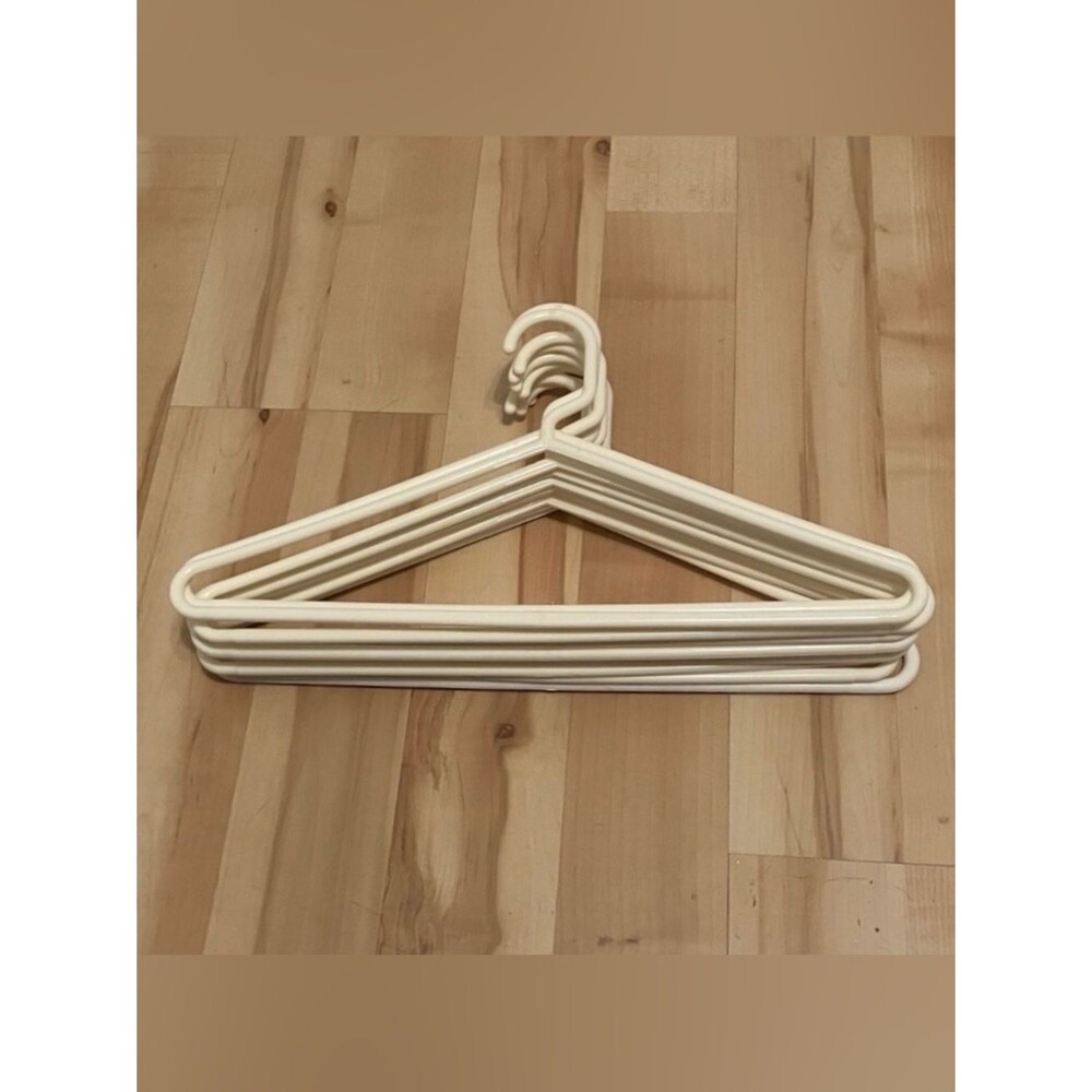 10 Plastic Clothing Hangers Clothes Hangers